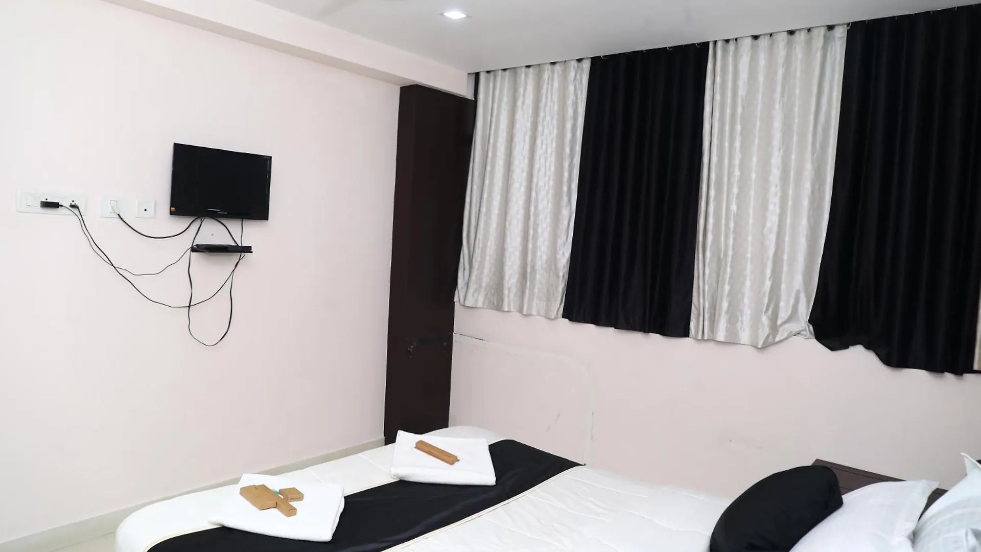 Erica Hotel International Perintalmanna