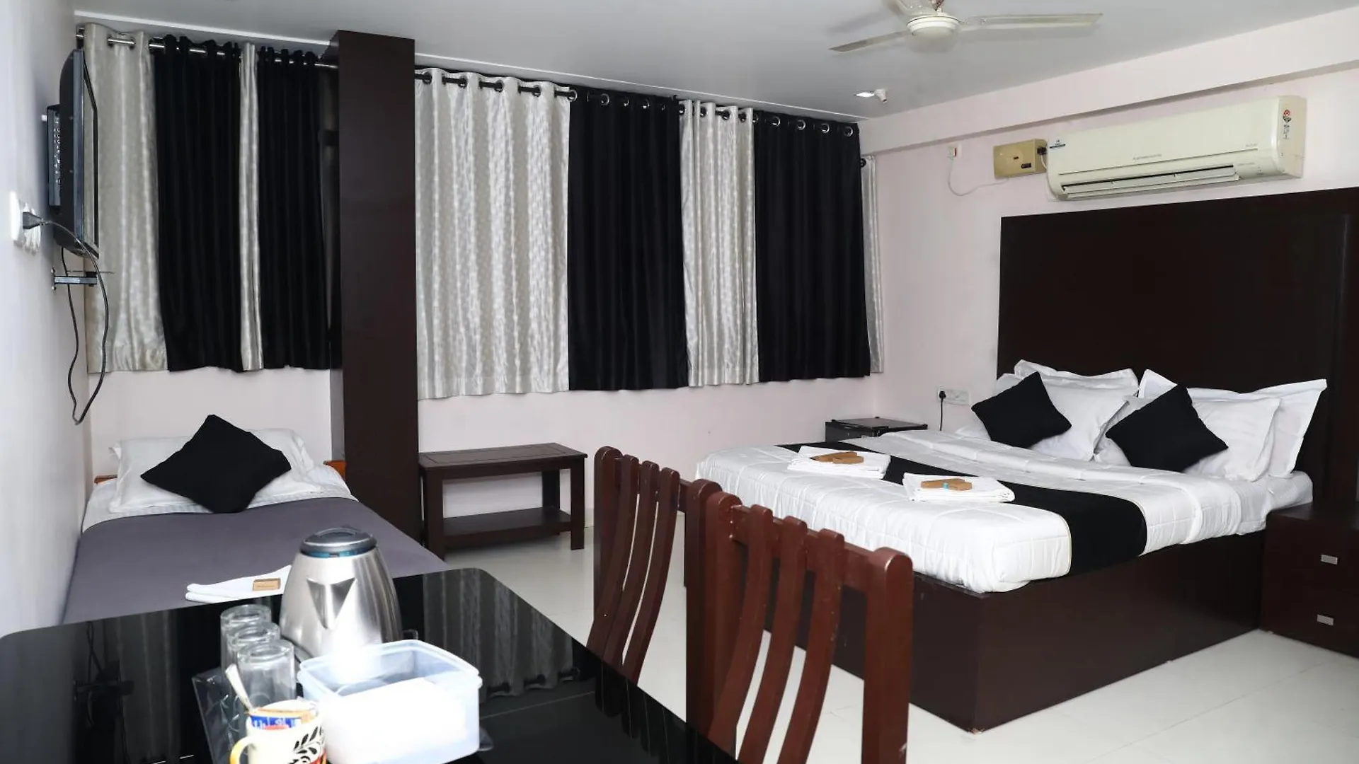 Erica Hotel International Perintalmanna 0*,