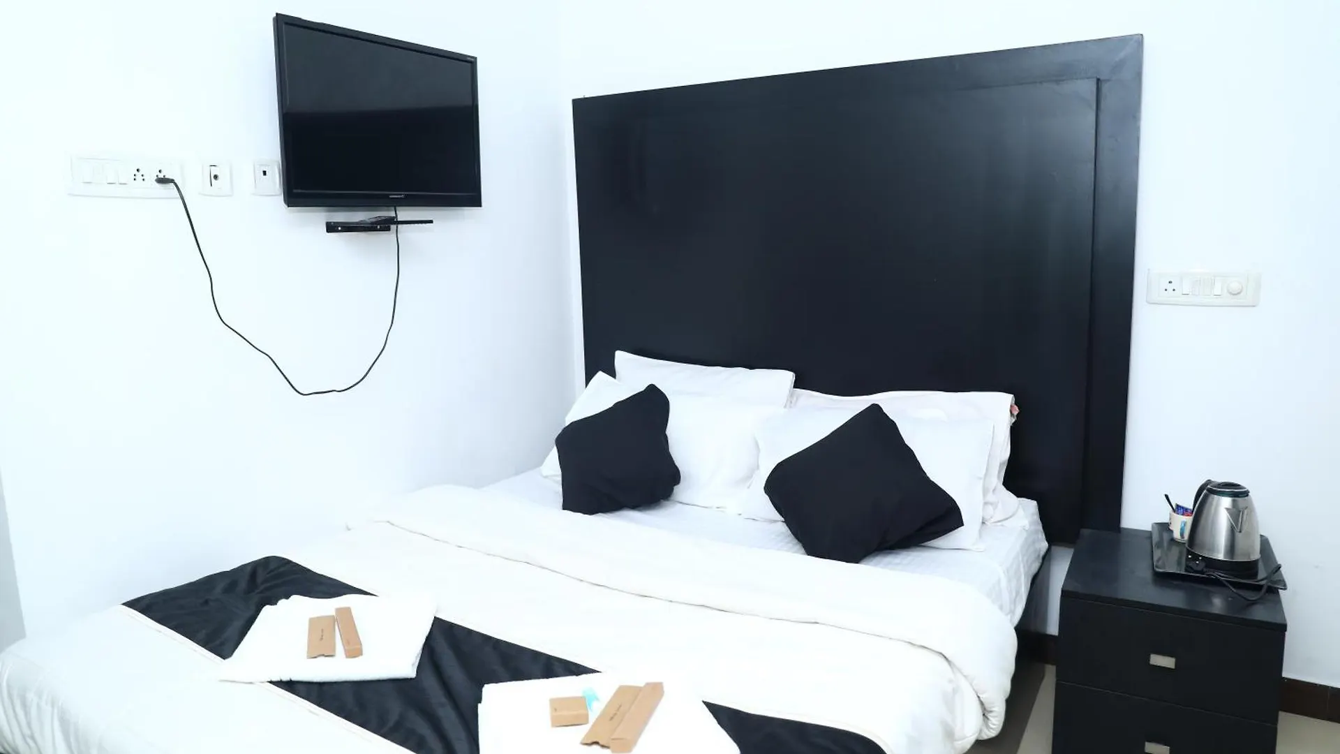 Erica Hotel International Perintalmanna