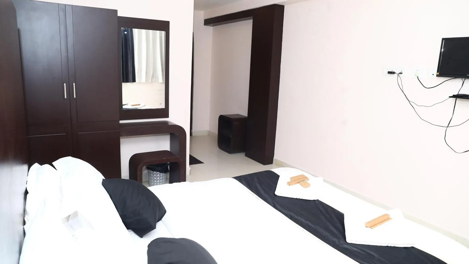 Erica Hotel International Perintalmanna
